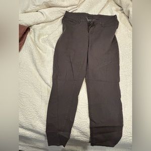 Maurice’s. Grey jeggings. Size: L
